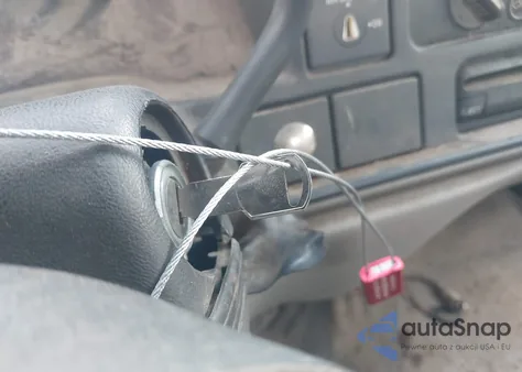 1997 GMC Sierra 1500 Sl Wideside z USA, uszkodzony, nr VIN 2GTEC19R2V1546427